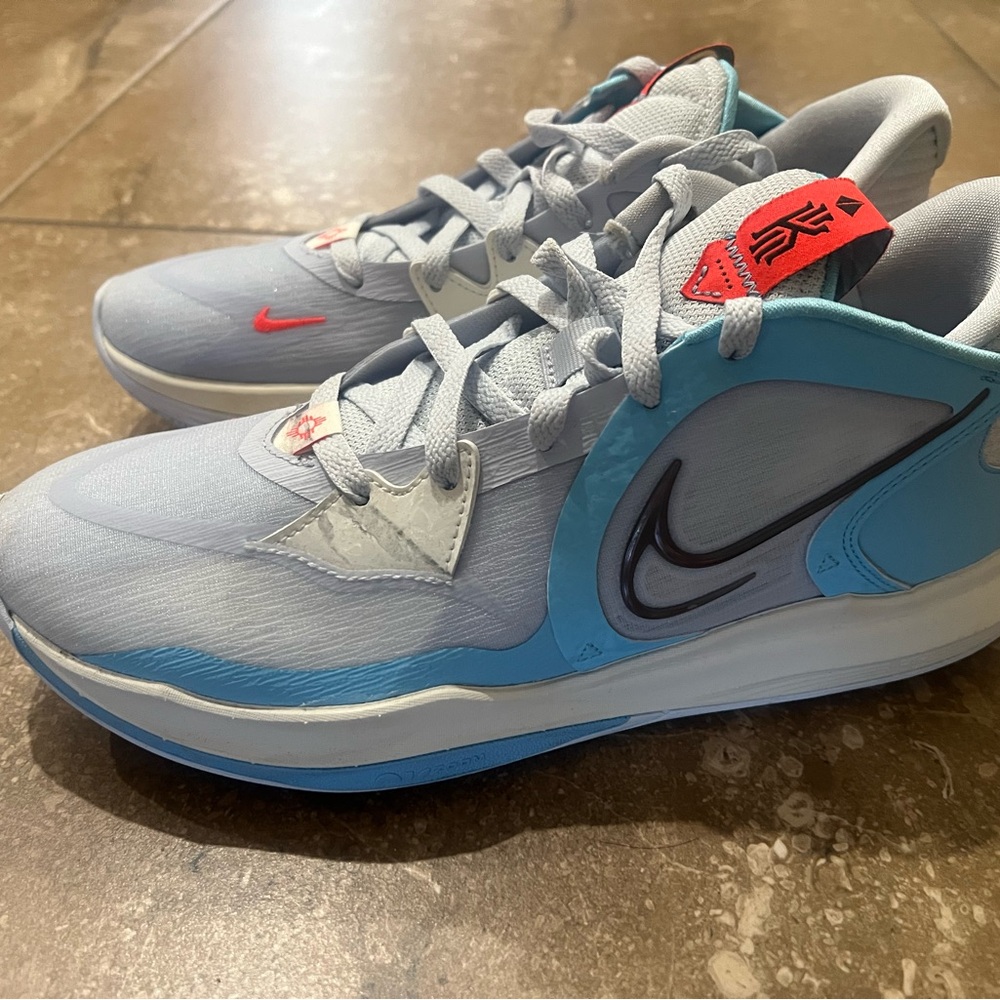 Kyrie Low 5 'Football Grey'